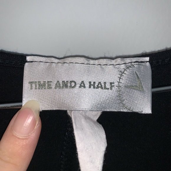 TIME AND A HALF Glamorous Graphic Sequin Stretchy Blouse 3/4 Sleeve 2XL - Picture 2 of 6